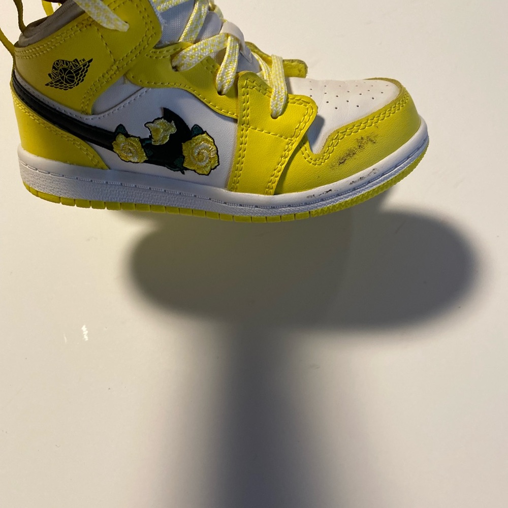 Nike A1 size 9C
